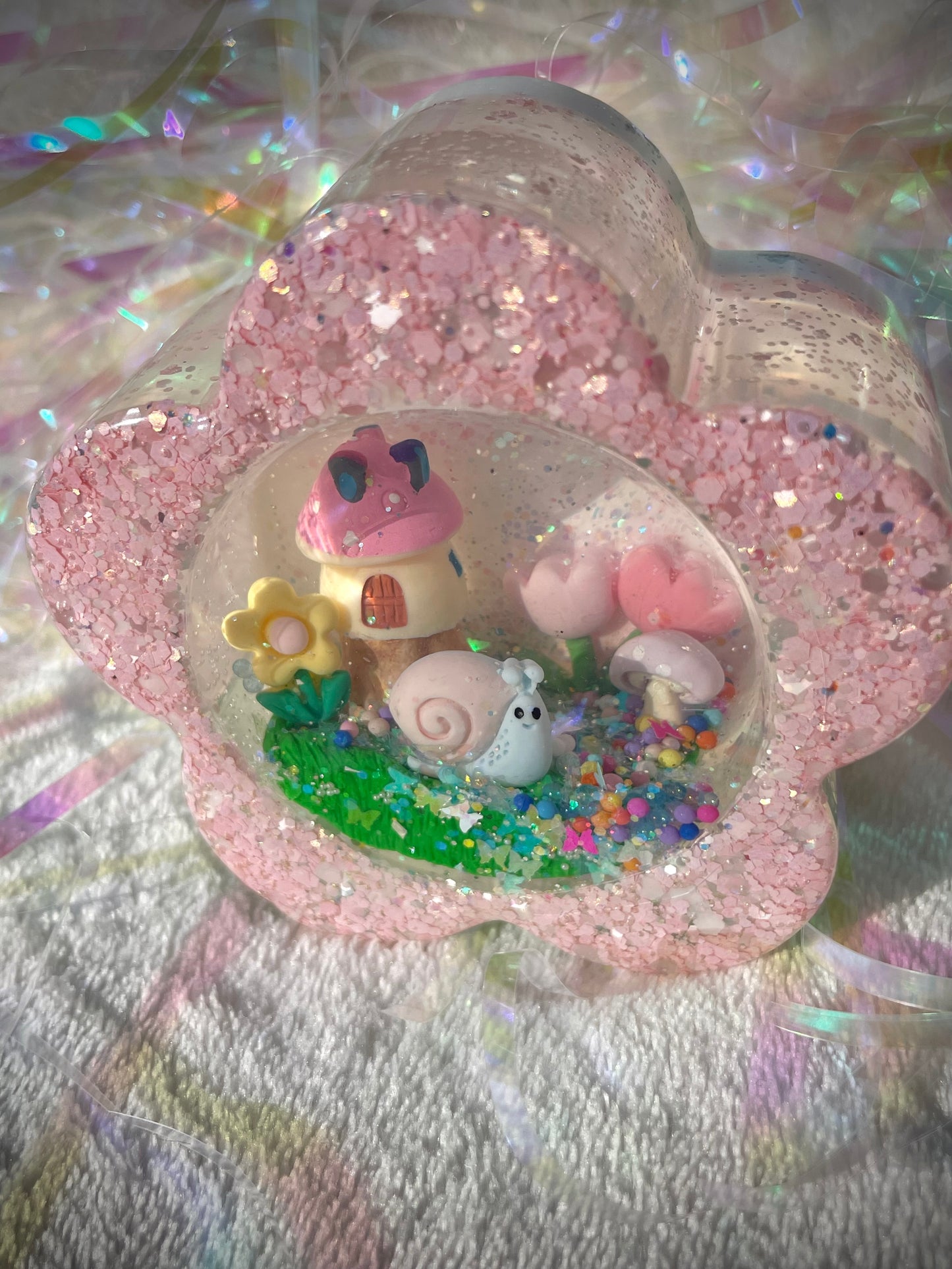 Light Pink Flower Mini Snow Globe