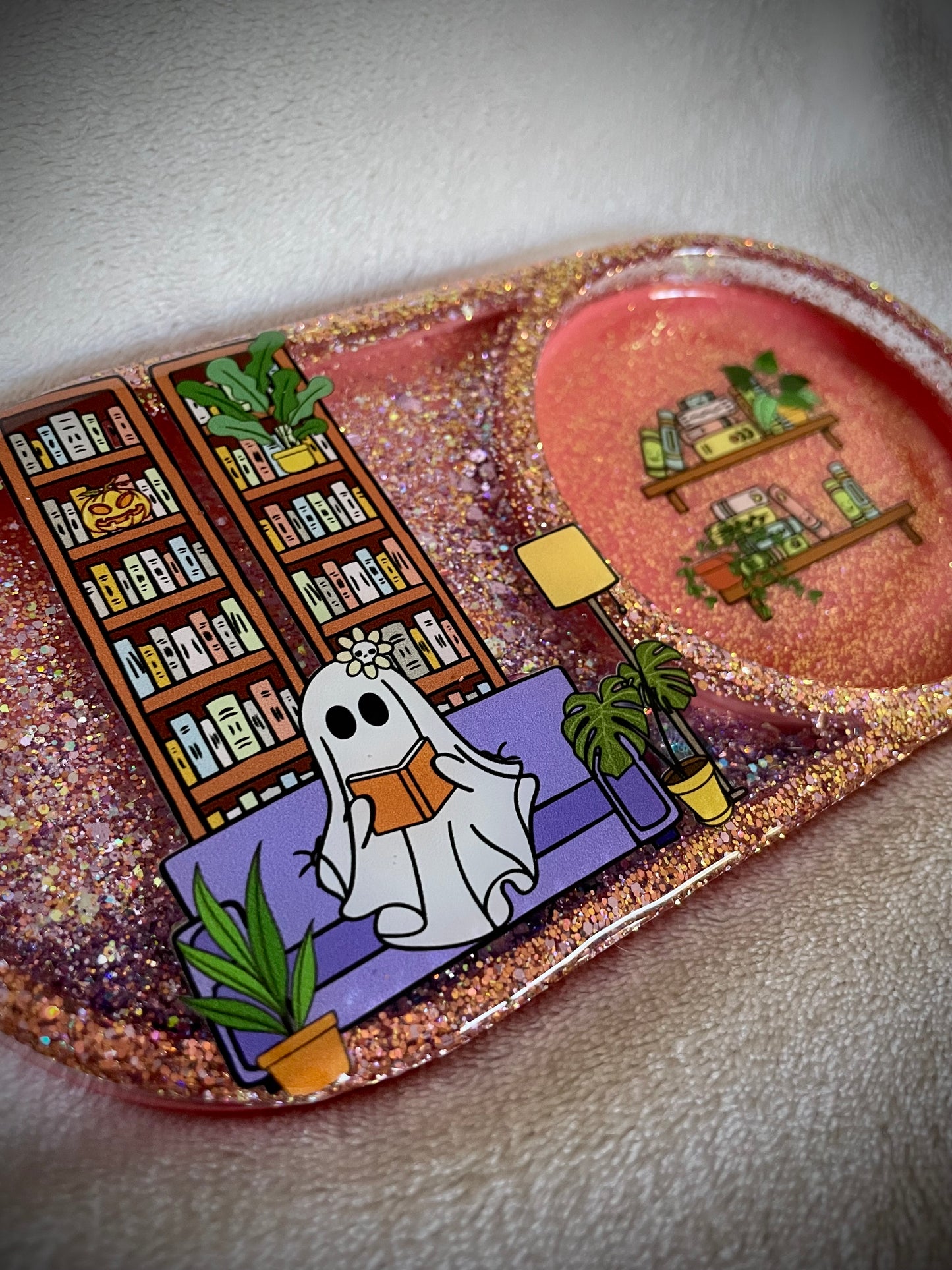 *Ghosty Reader XL Snow Globe Coaster