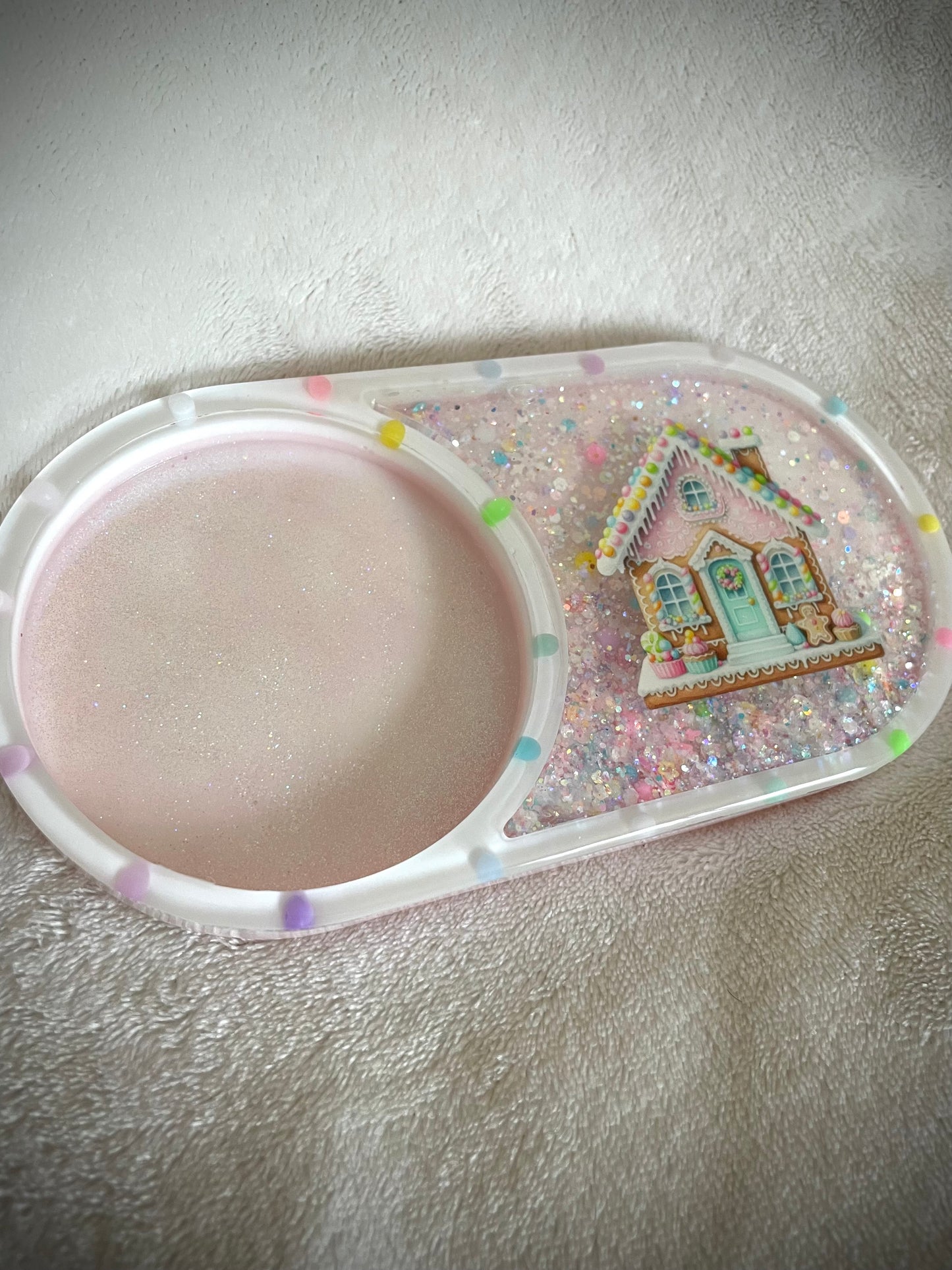 *Pastel Pink Gingerbread House XL Snow Globe Coaster