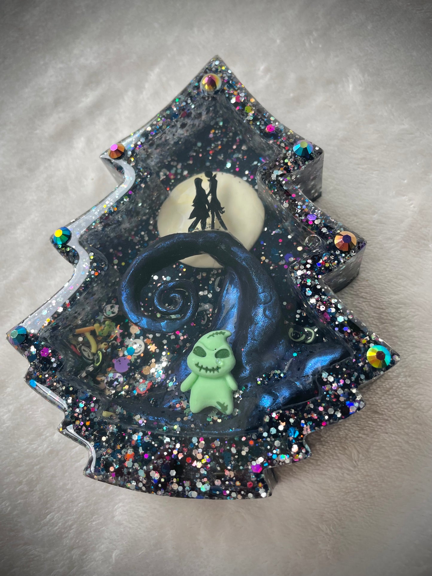 **NBC Silhouette Christmas Tree Snow Globe