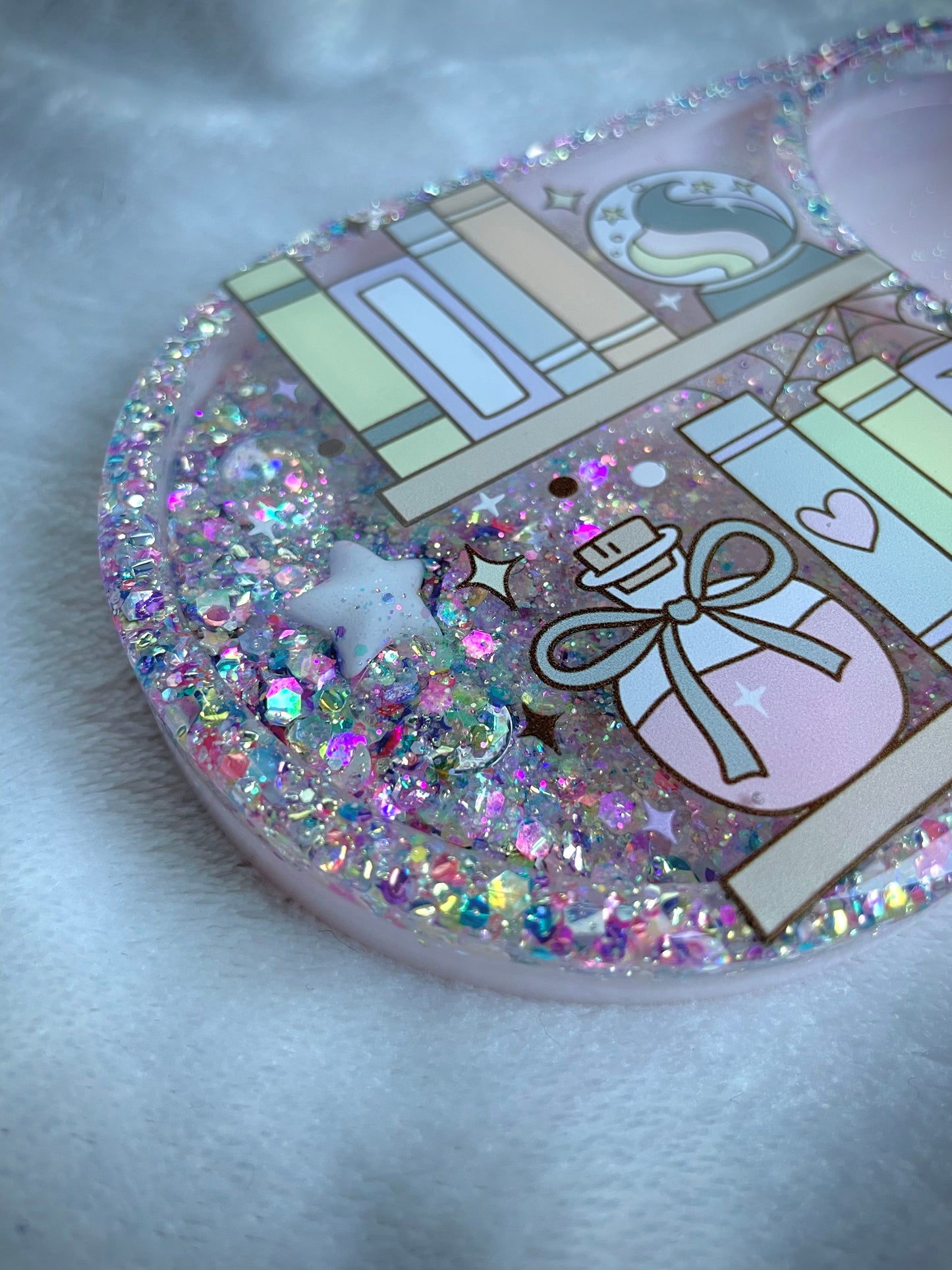 *Bookshelf XL Snow Globe Coaster