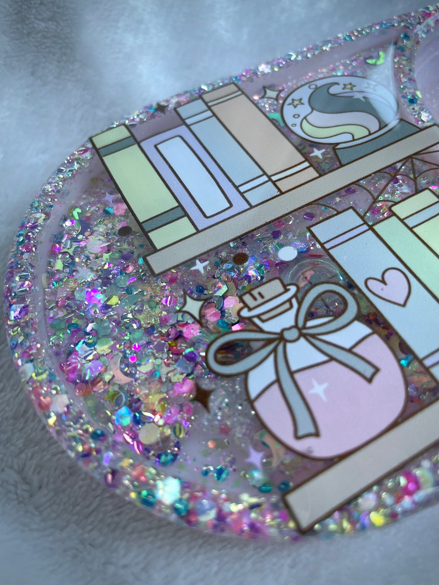 *Bookshelf XL Snow Globe Coaster