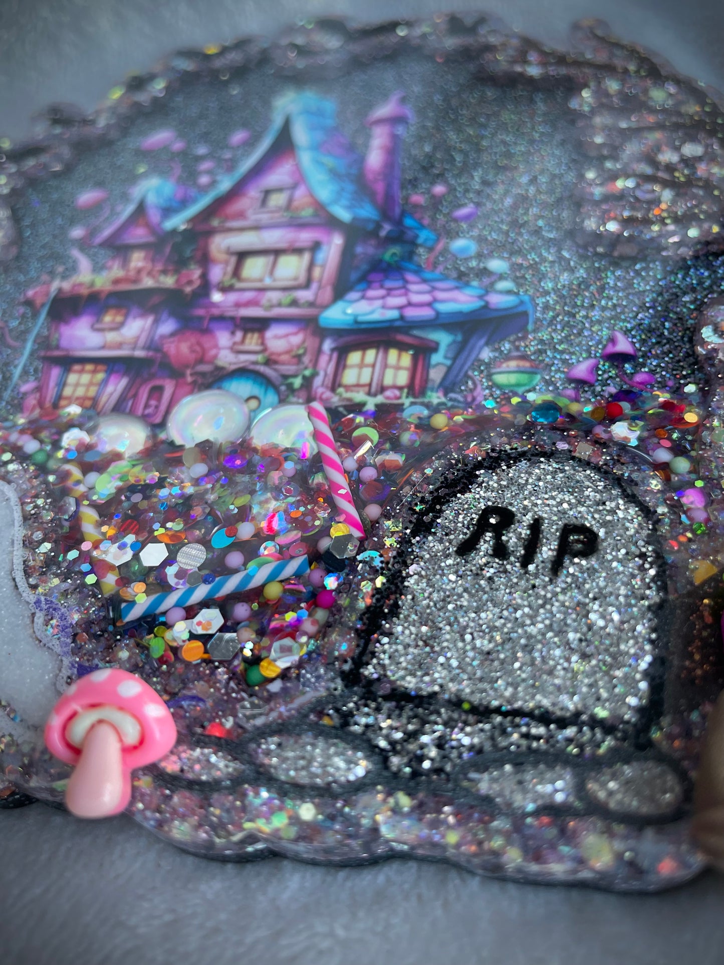 *Candy House Halloween Shaker