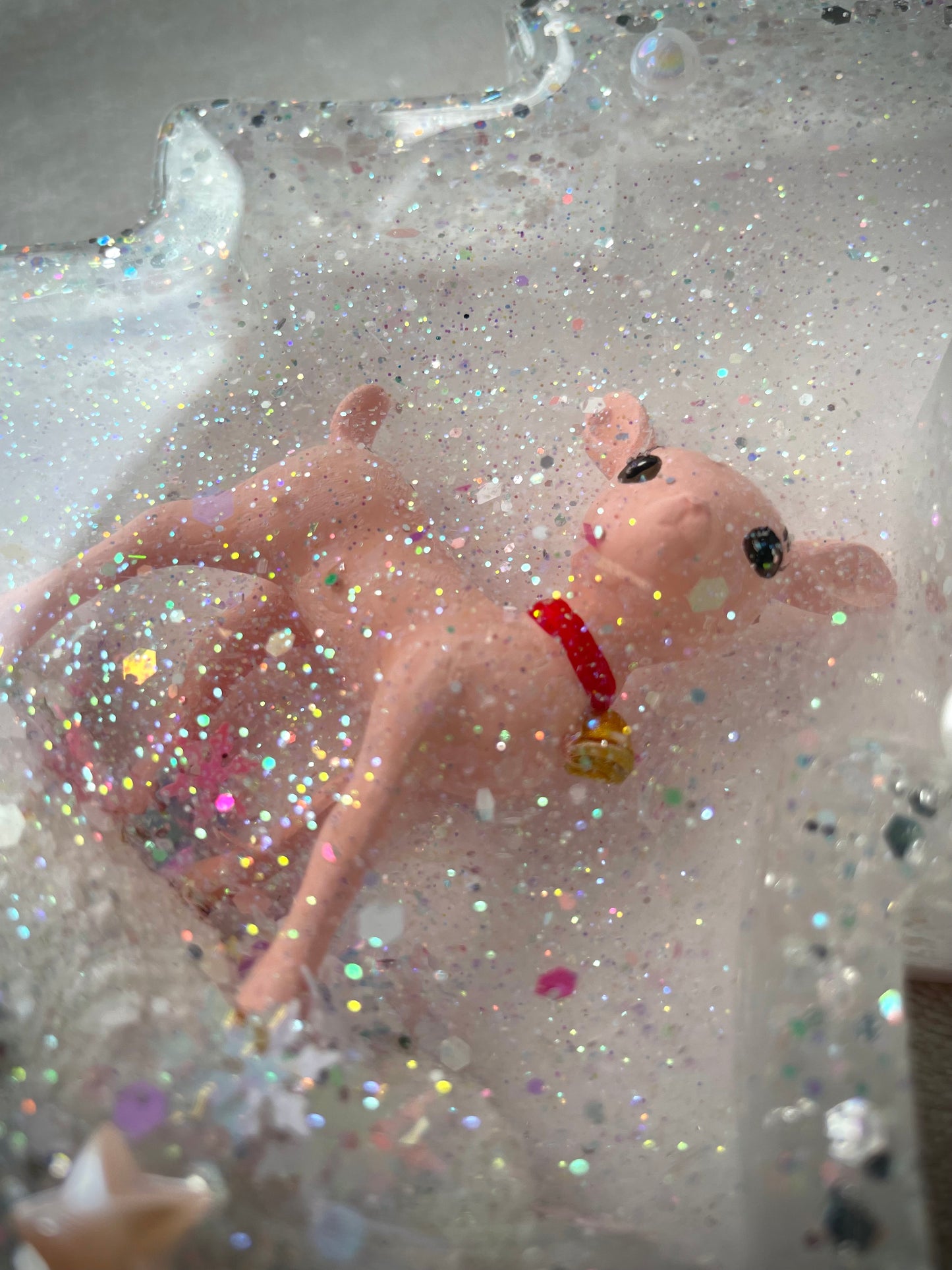 **Winter Deer Pastel Snow Globe