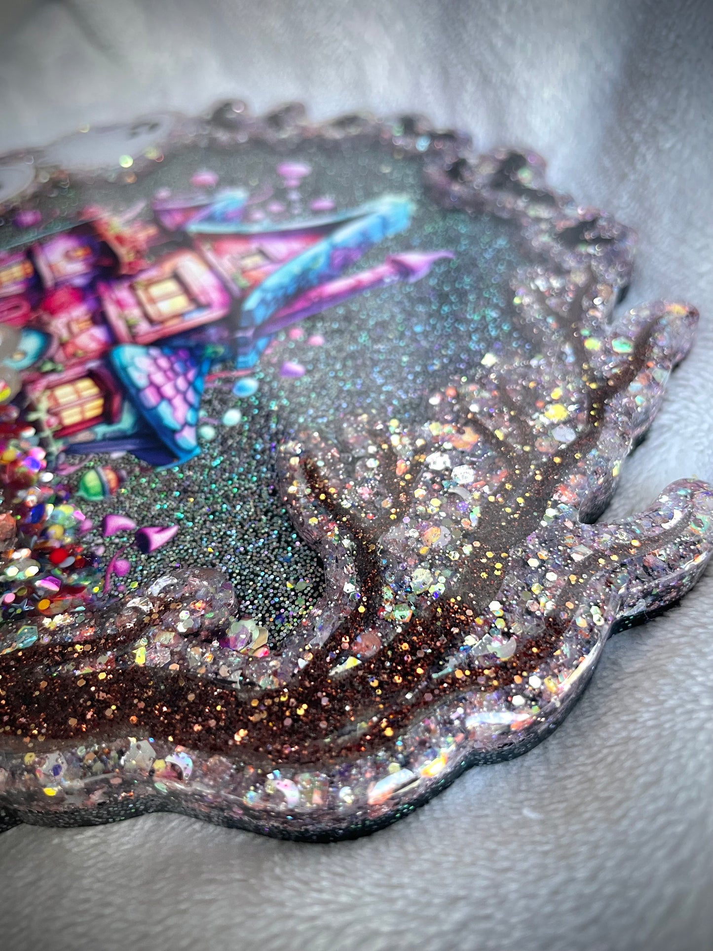 *Candy House Halloween Shaker