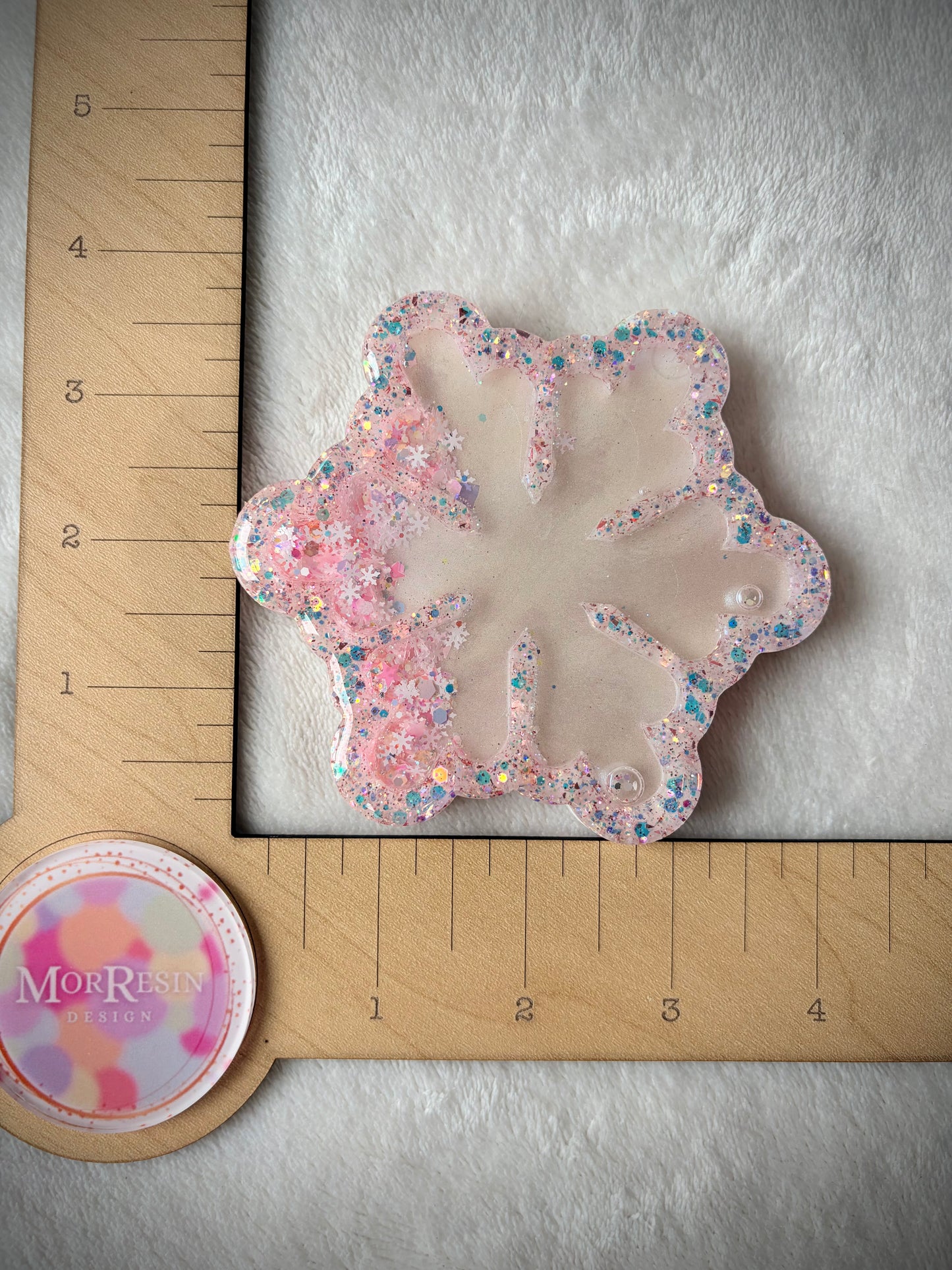 Pearl Snowflake Shaker
