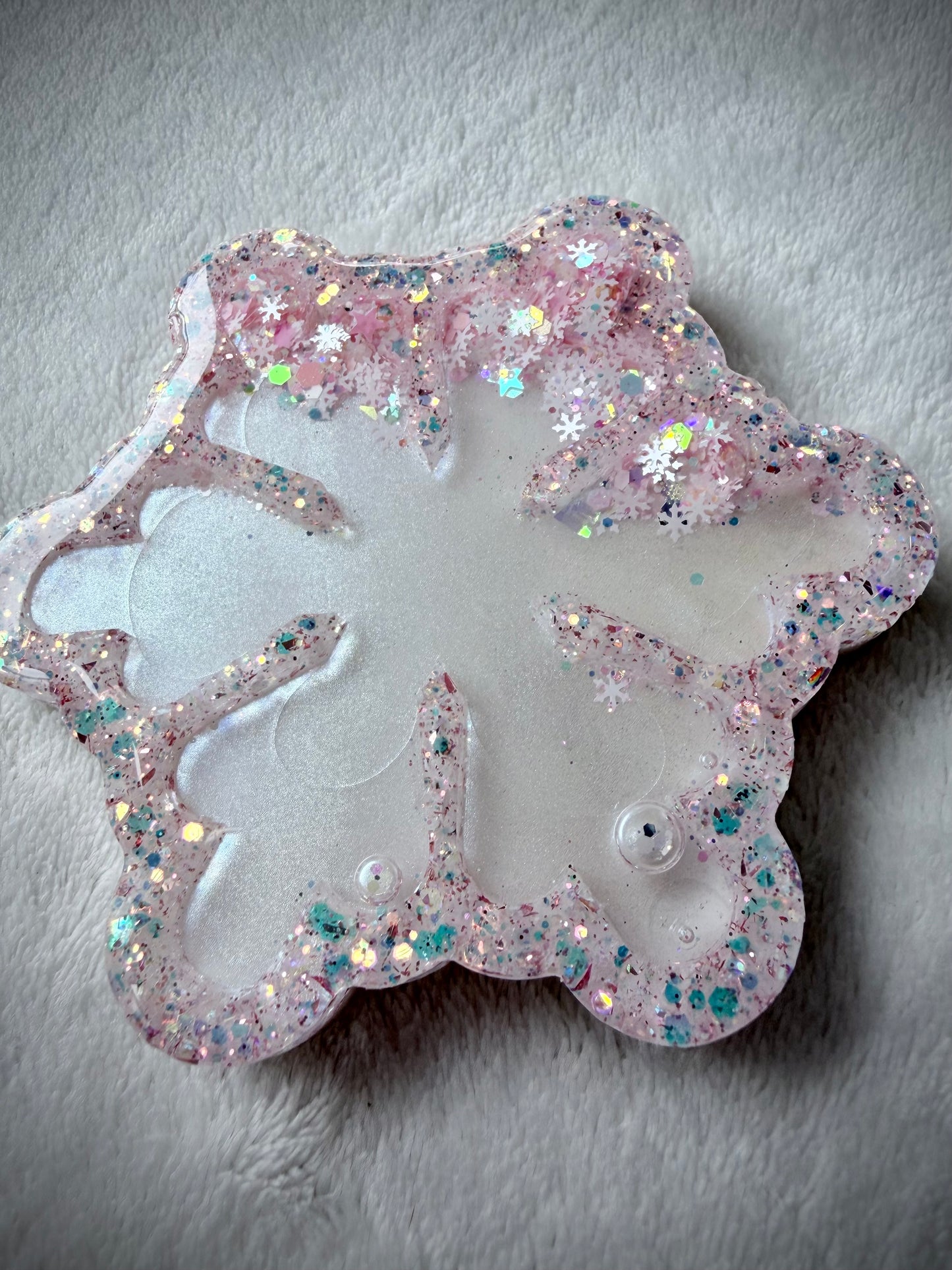 Pearl Snowflake Shaker