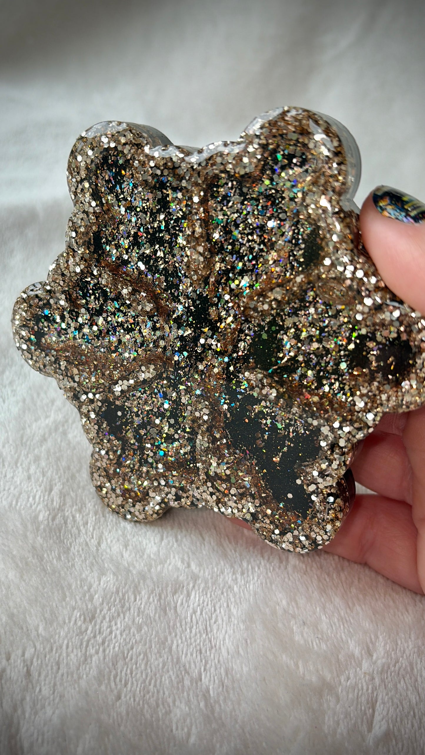 *Black/Gold Snowflake Shaker