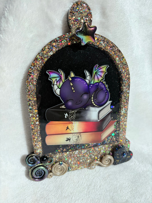 *Fantasy Dragon Book Shelf Cloche
