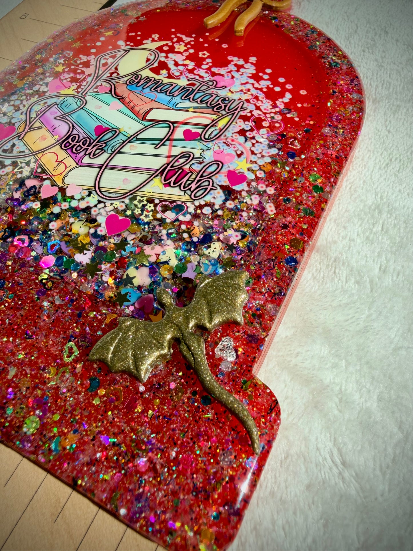 *Romantasy Book Club Cloche