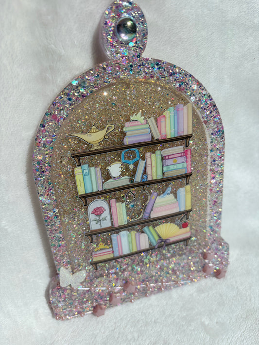 *Belle’s Book Shelf Cloche